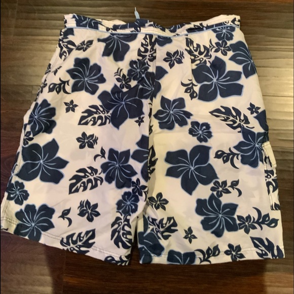 Utobia Board Shorts - Picture 2 of 4